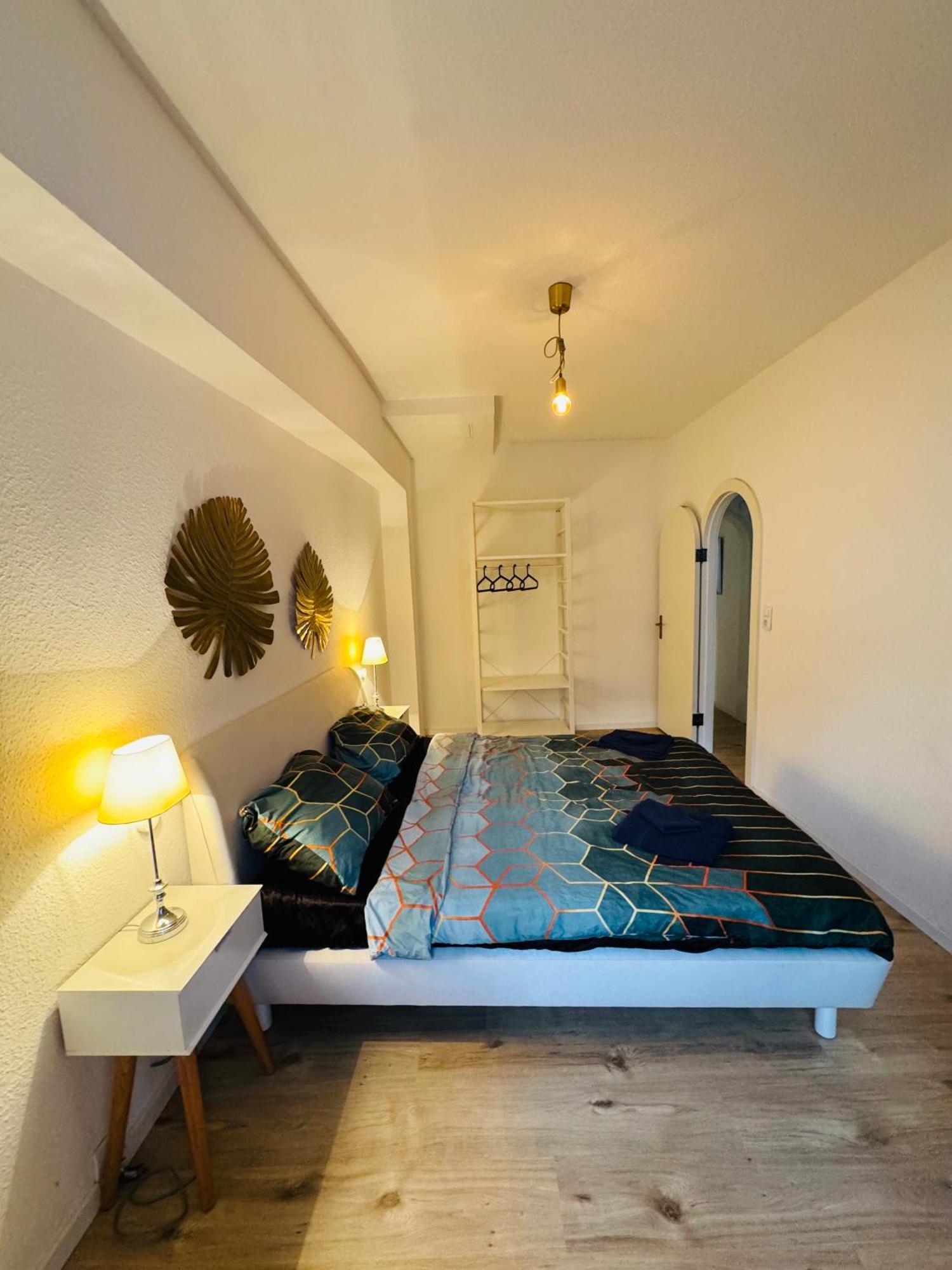 Zentrale Wohnung Mit Balkon Coblenza Esterno foto